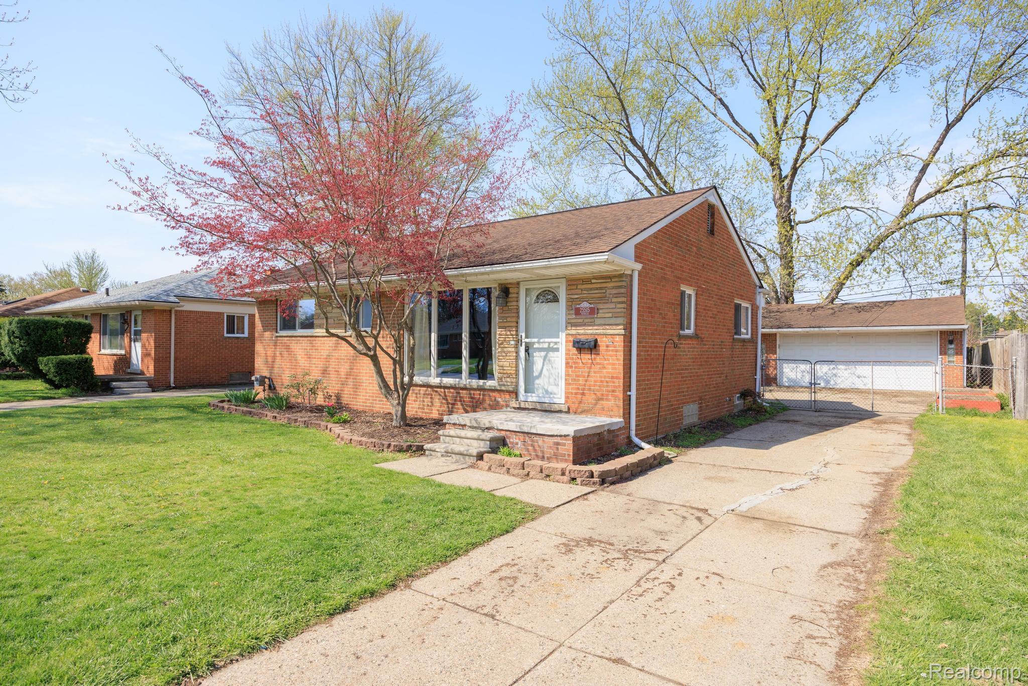 25515 Patricia Avenue