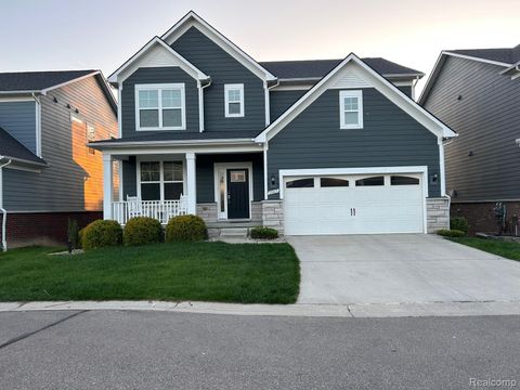 Photo of 31065 Tremont Lane, Beverly Hills Village, MI 48025 (MLS # 20261003581)