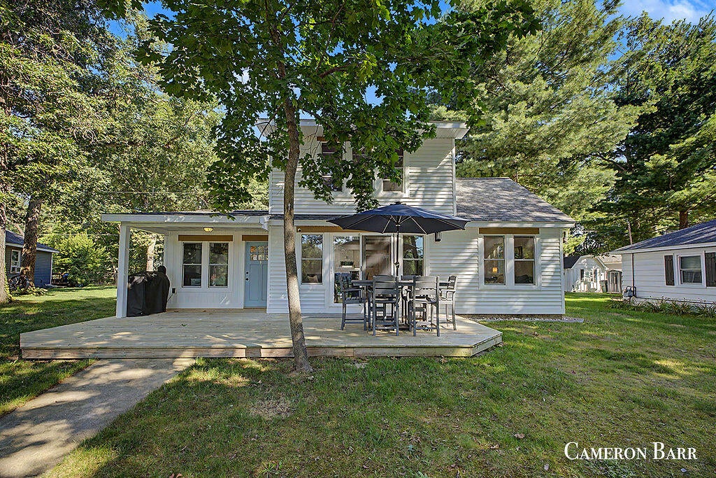 1514 E Cove Point Drive