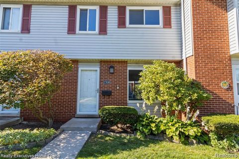 27836 Eastwick Roseville City MI 48066