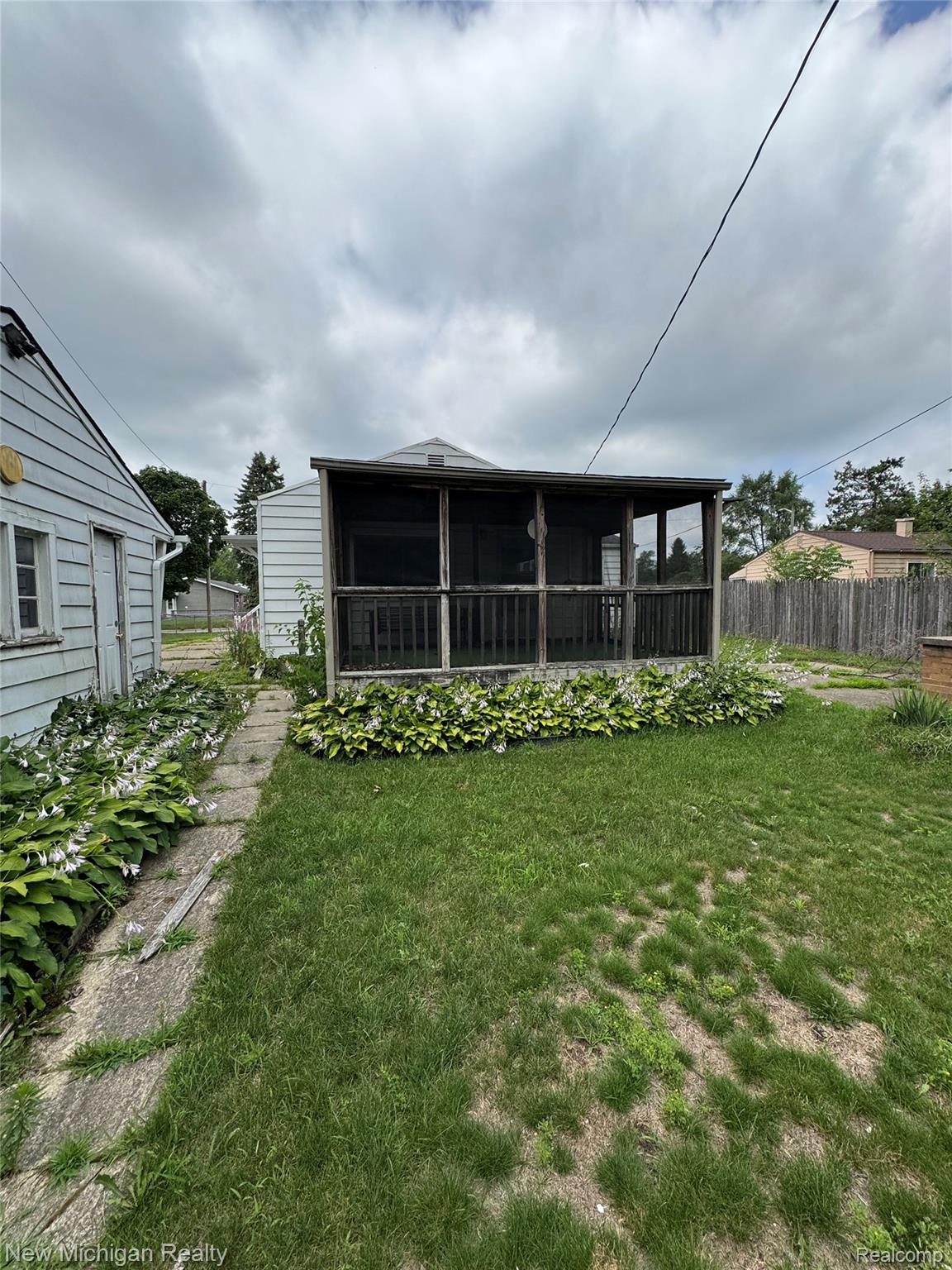 2773 Woodruff Lane