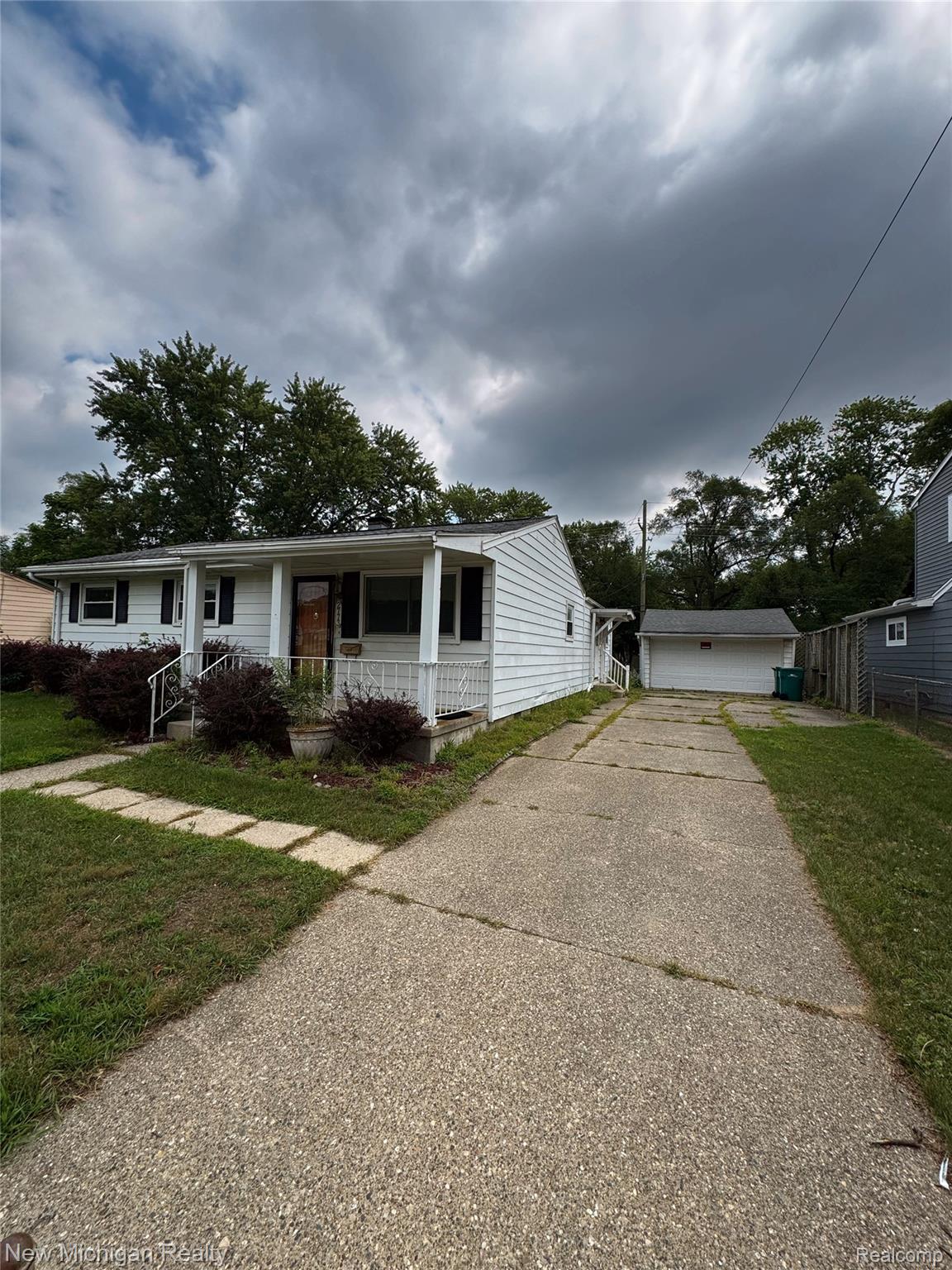 2773 Woodruff Lane