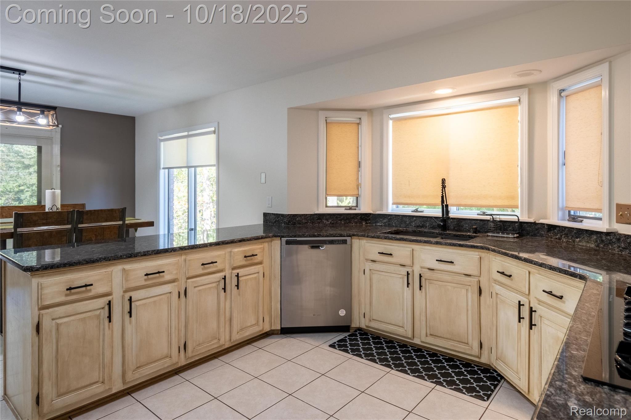 38906 Santa Barbara Street