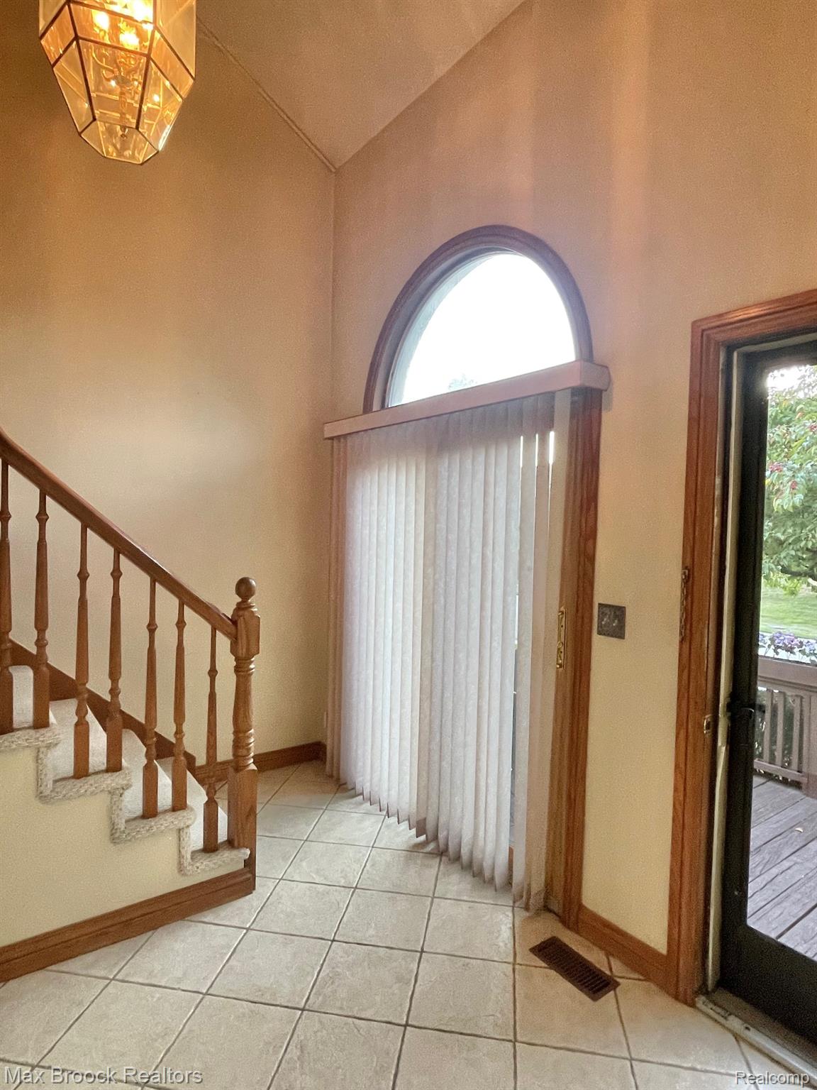 2201 Siboney Court