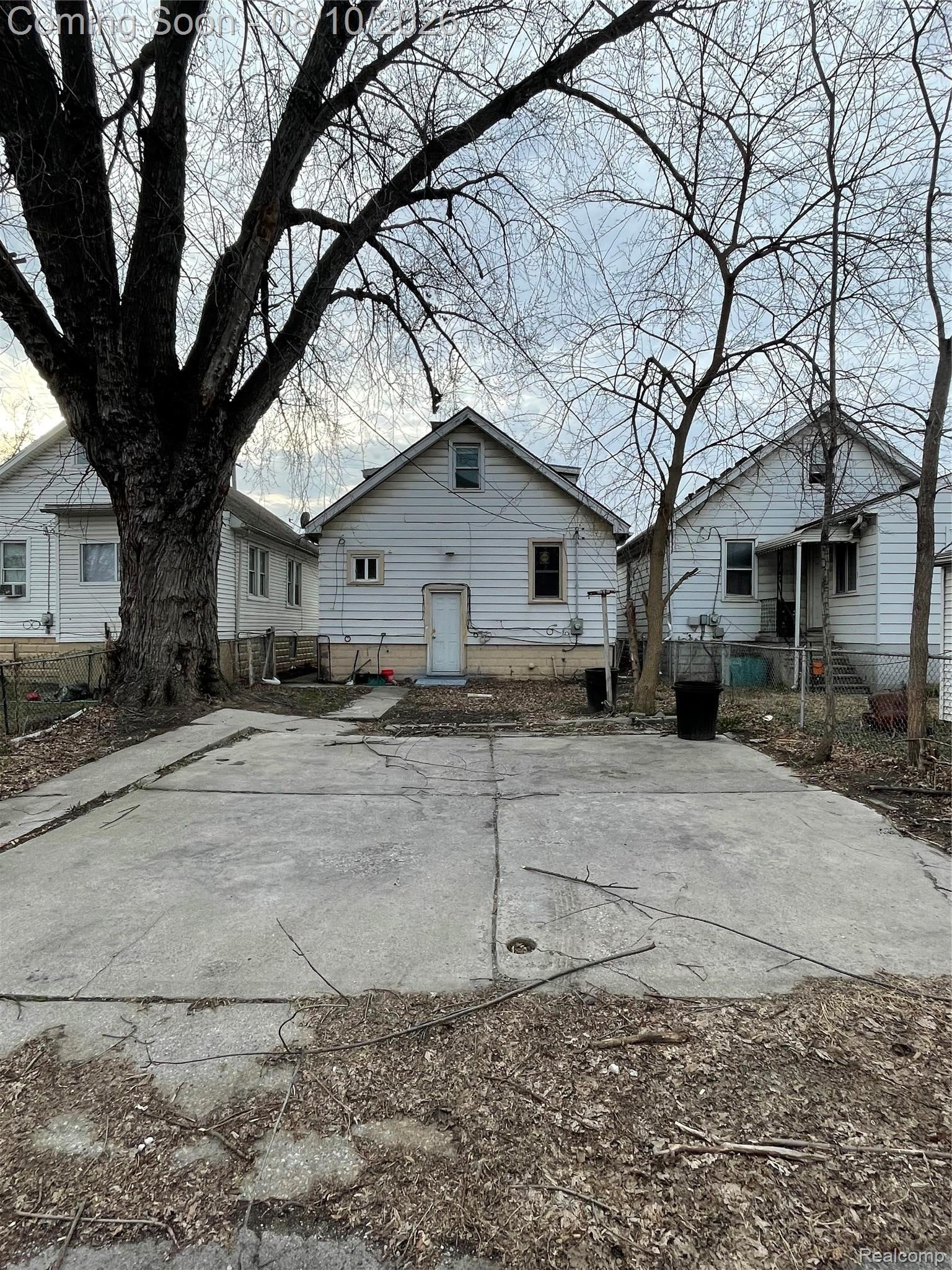 4525 6th Street
