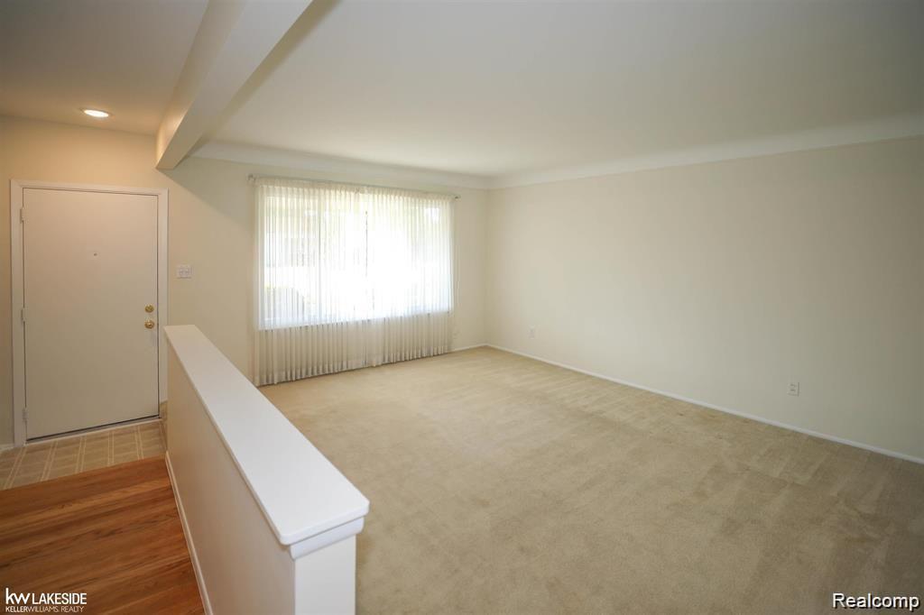 13325 Iowa Drive