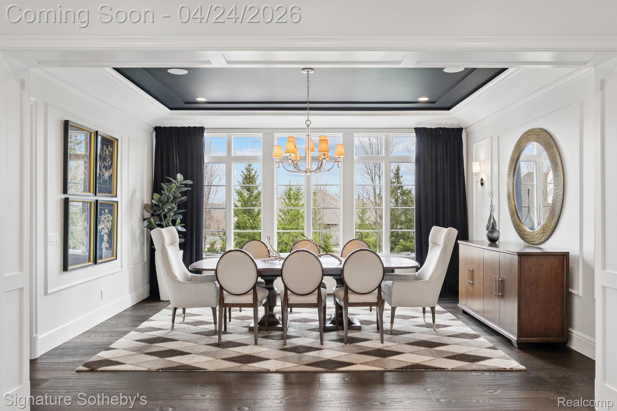 4911 Pinnacle Boulevard