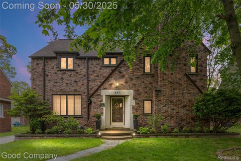 641 W WOODLAND Street Ferndale City MI 48220