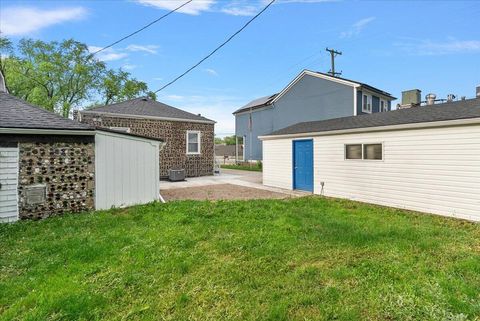 Tiny photo for 39 W Elza Avenue, Hazel Park City, MI 48030 (MLS # 81026023731)