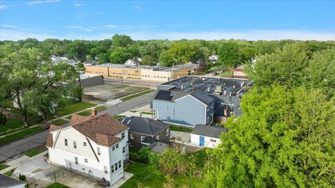 Tiny photo for 39 W Elza Avenue, Hazel Park City, MI 48030 (MLS # 81026023731)