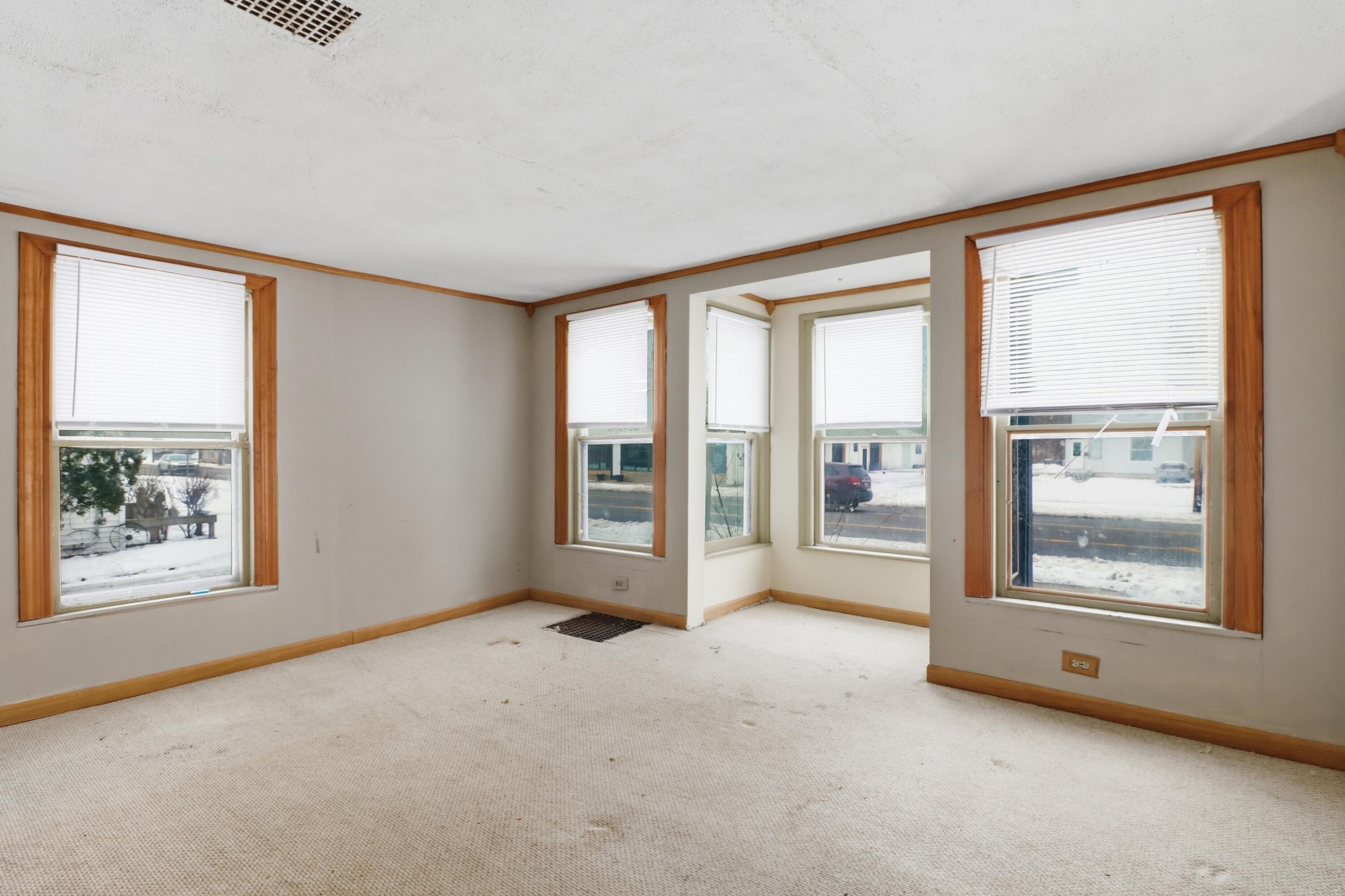 316 E Division Street