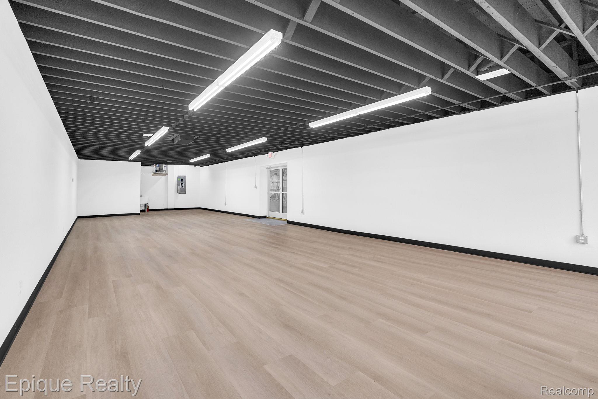 2701 Elizabeth Lake, Suite 500