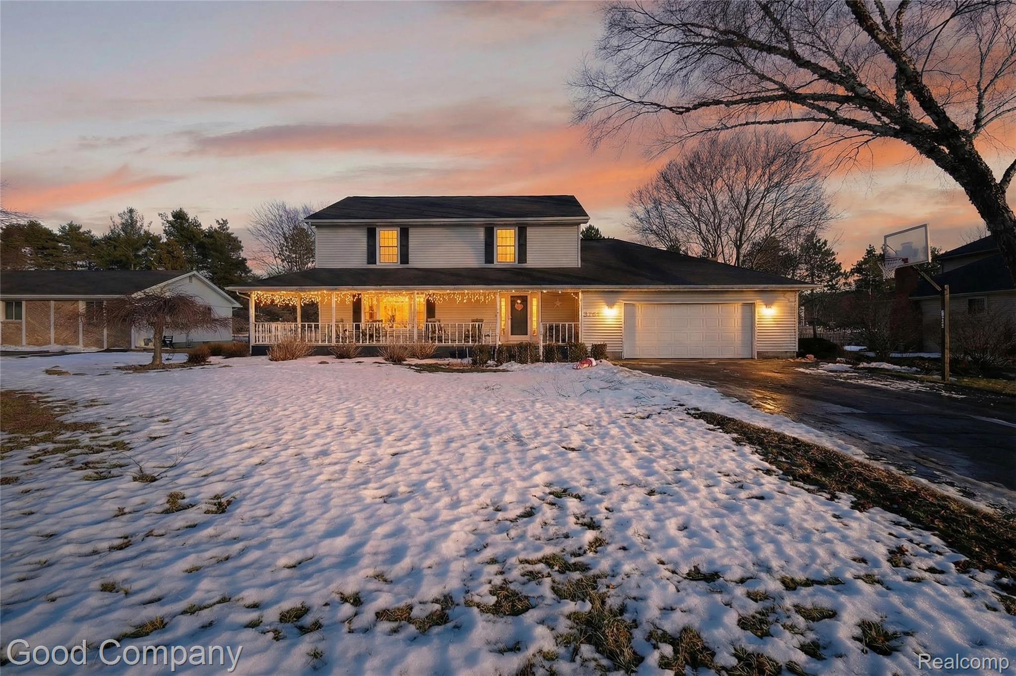 3761 Christopher Drive