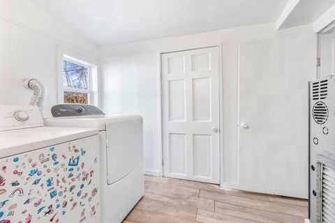 Tiny photo for 100 Wiltshire Avenue, Battle Creek City, MI 49015 (MLS # 64026006016)