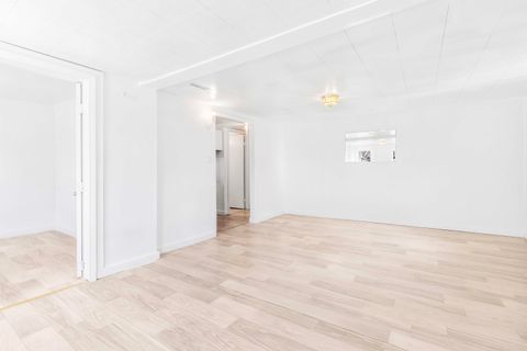 Tiny photo for 100 Wiltshire Avenue, Battle Creek City, MI 49015 (MLS # 64026006016)