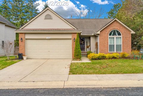 1300 Clearview Street 15 Waterford Charter Township MI 48327