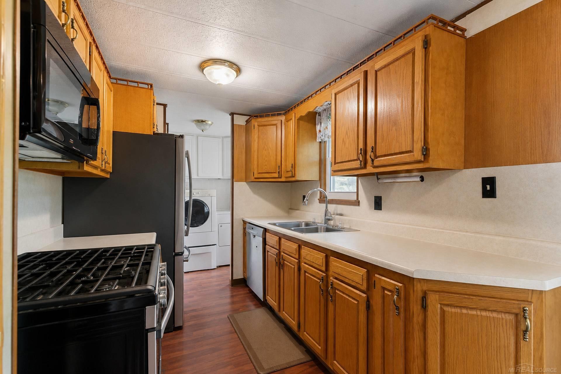 5982 Avalon Circle