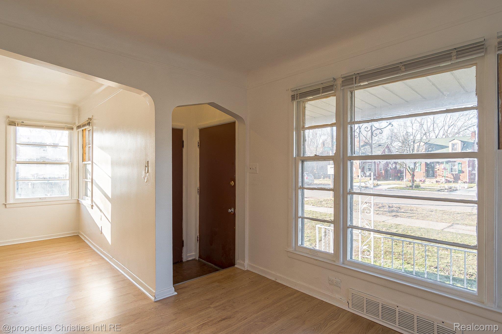 17902 Chester Street