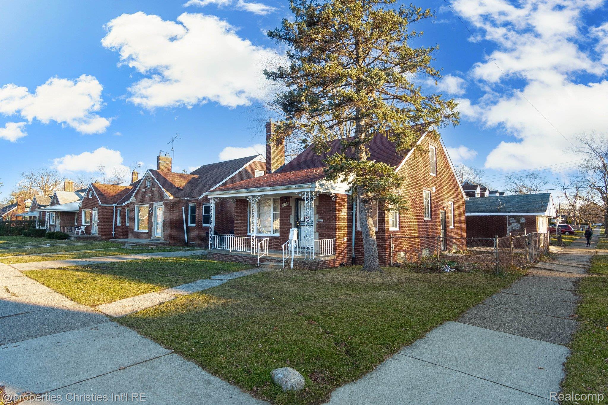 17902 Chester Street