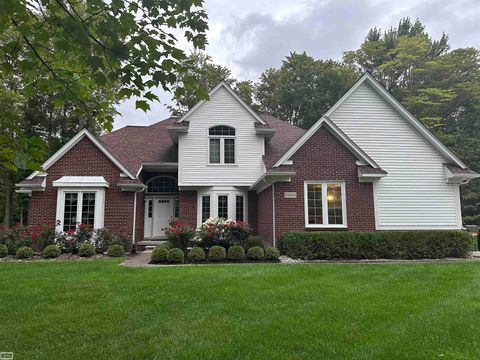 51658 Colonial Drive Shelby Charter Township MI 48316