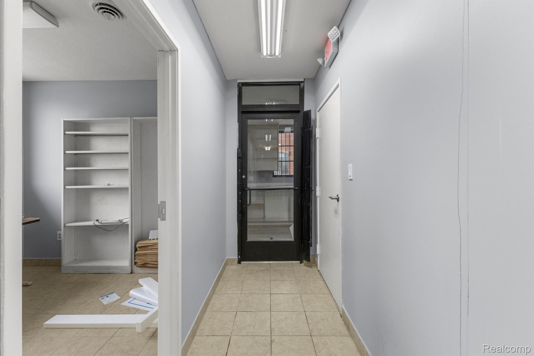 10801 W WARREN Avenue