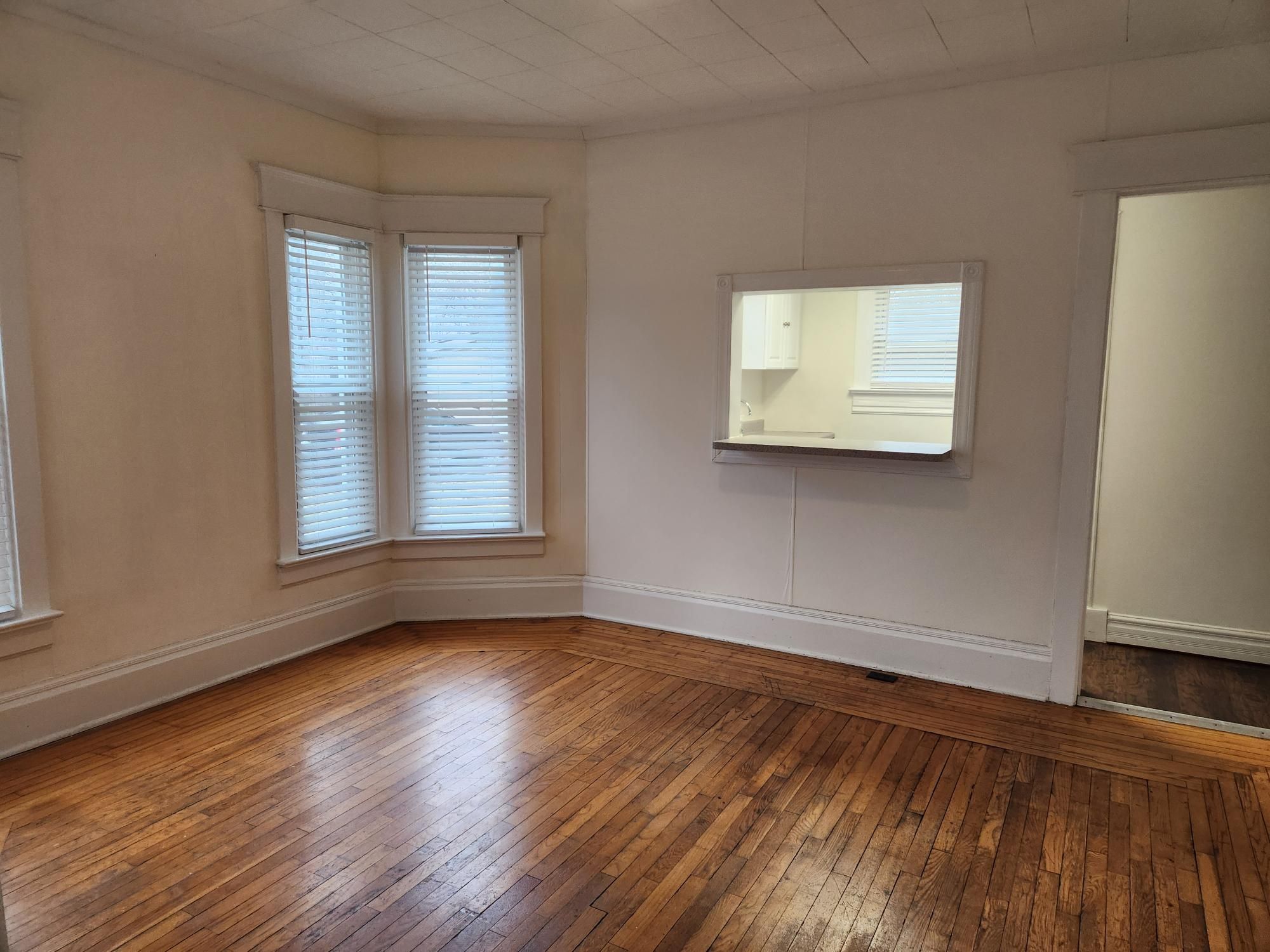 333 N 1ST Street