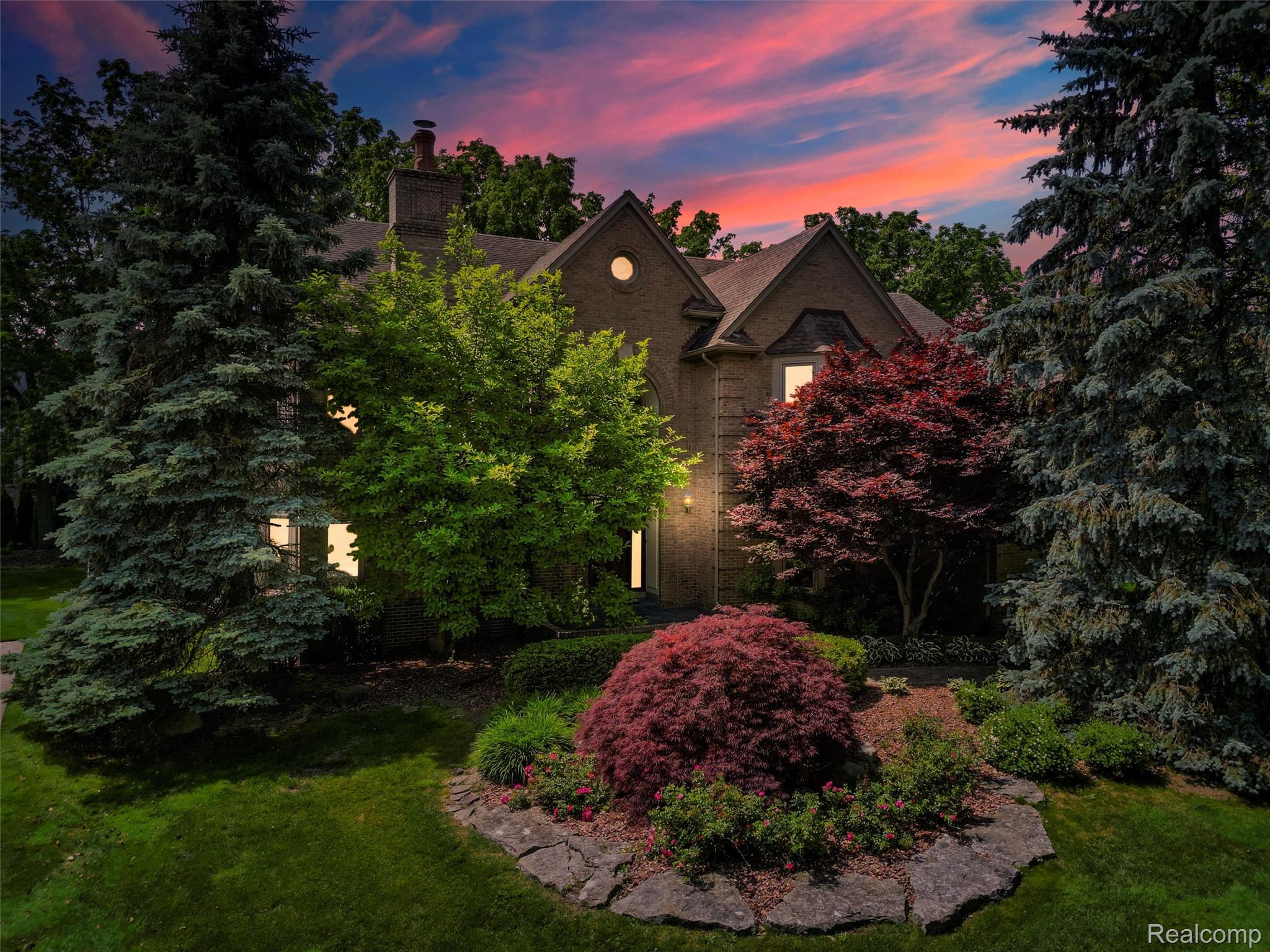 5657 Greenhill Drive