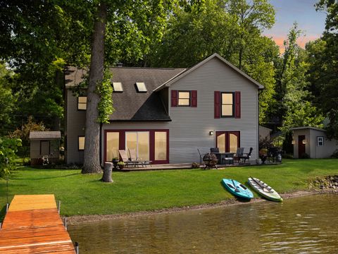 Photo of 4461 Cordley Lake Road, Hamburg Township, MI 48169 (MLS # 81026028327)