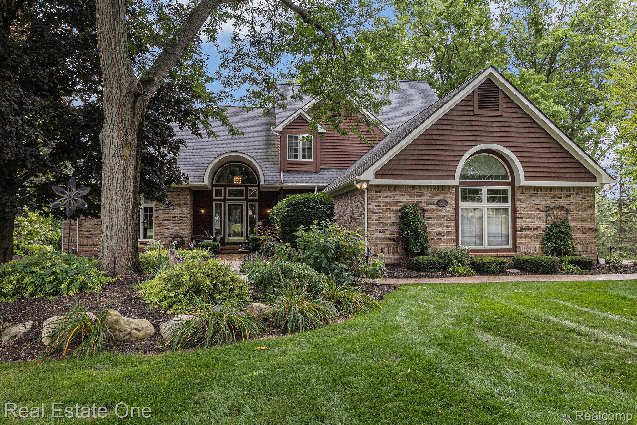 2460 Waterfront Drive