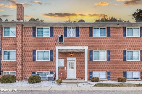 8260 Crestview Drive Sterling Heights City MI 48312