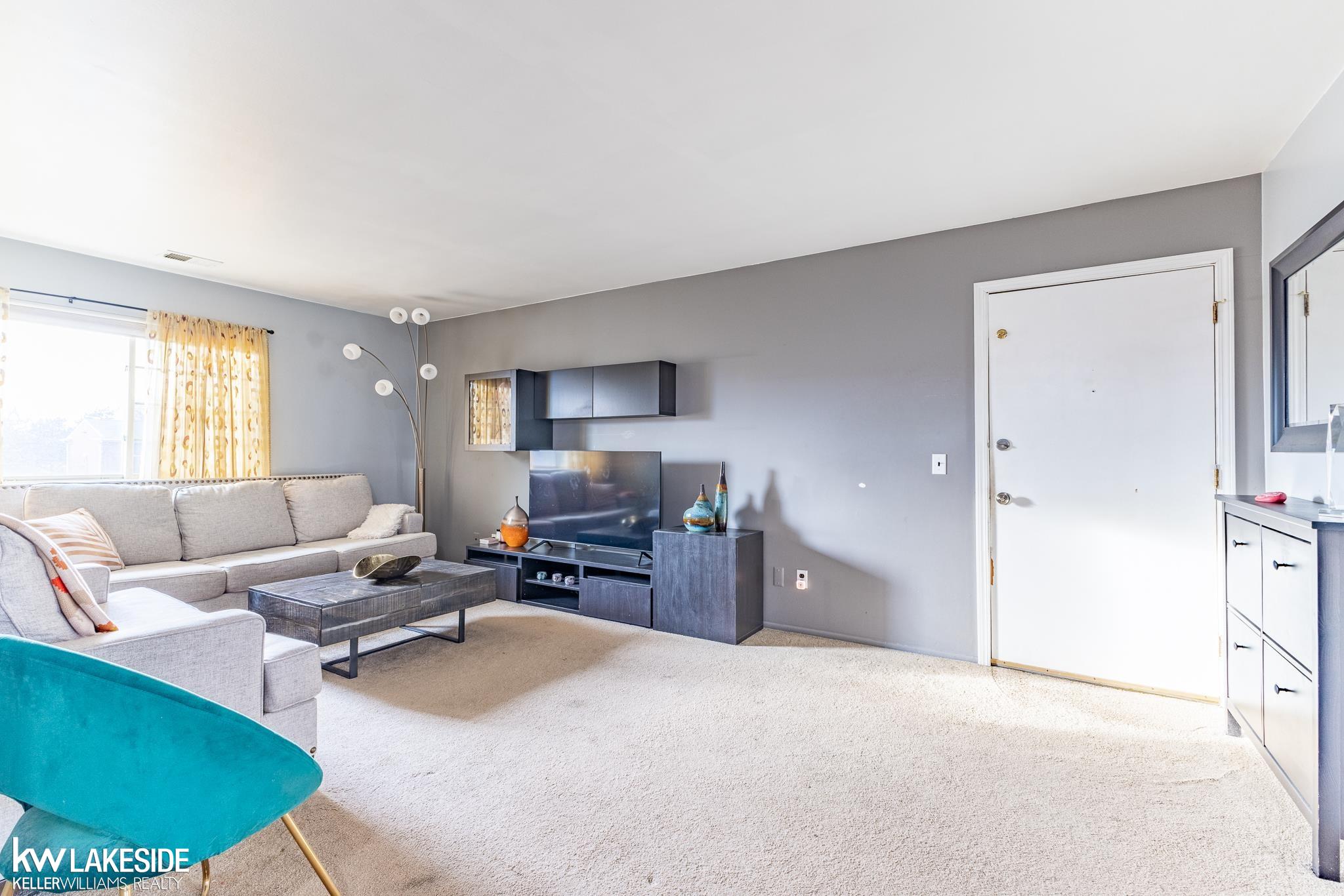 8260 Crestview Drive