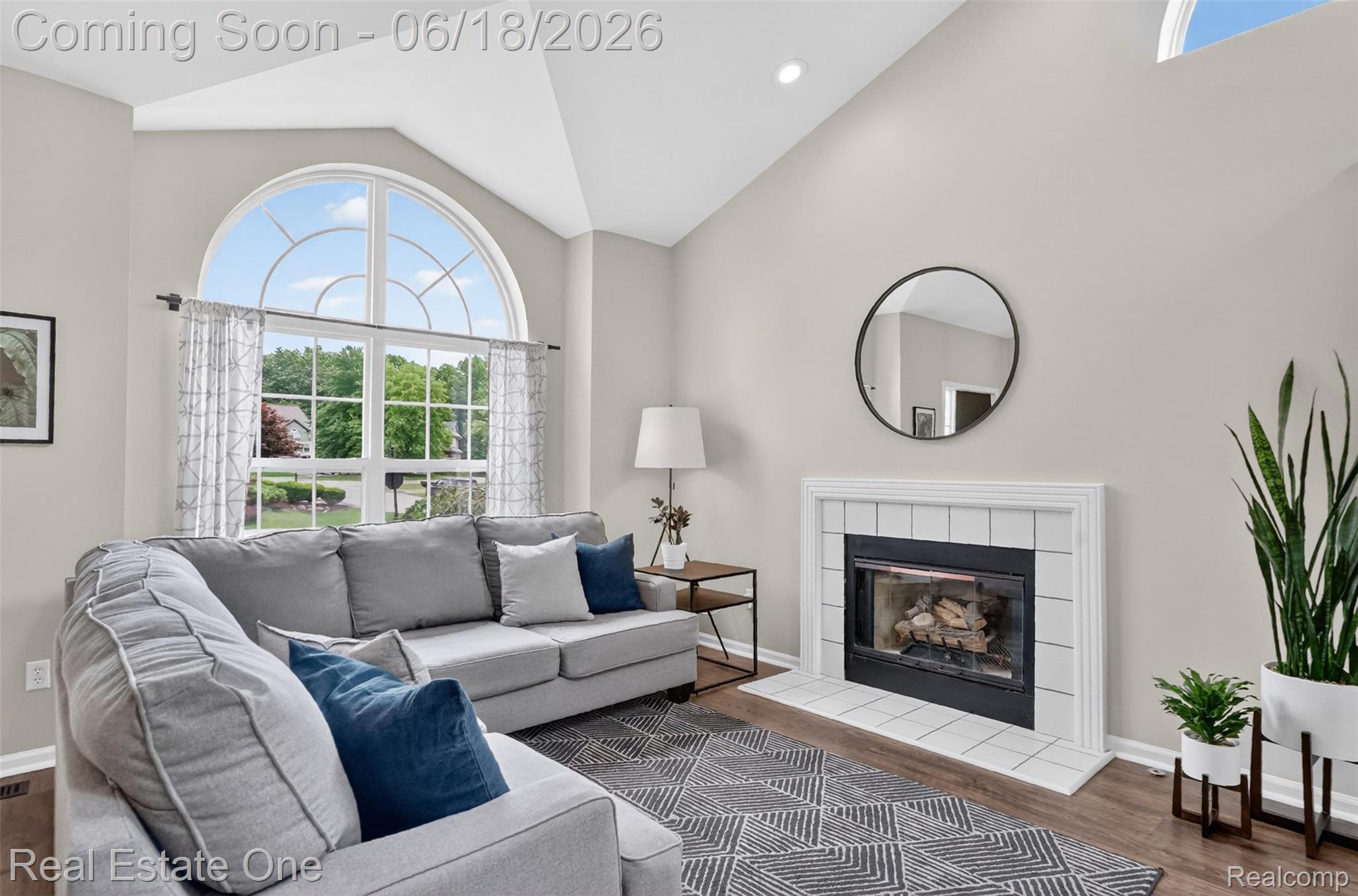 475 Court Lane