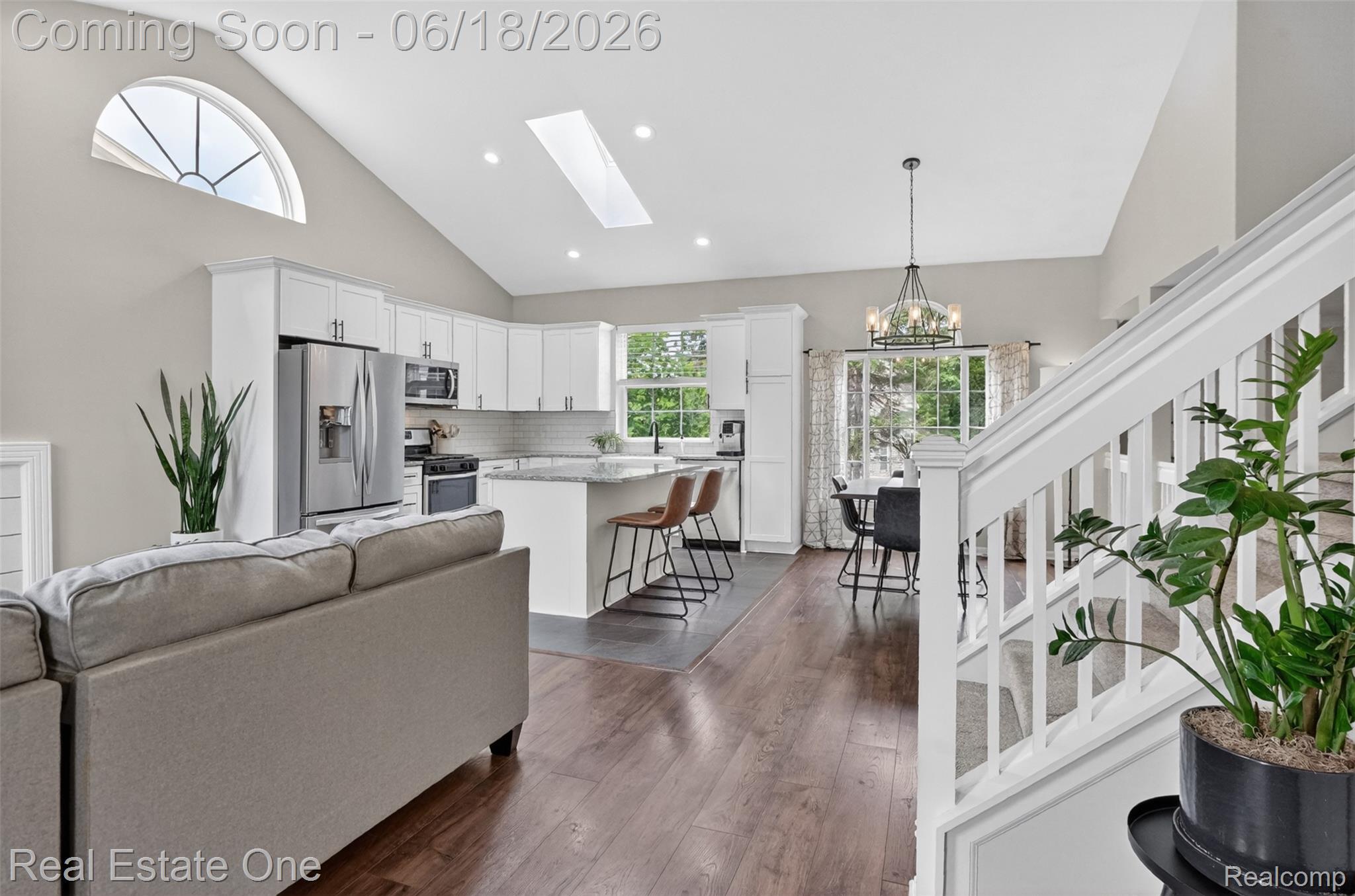 475 Court Lane
