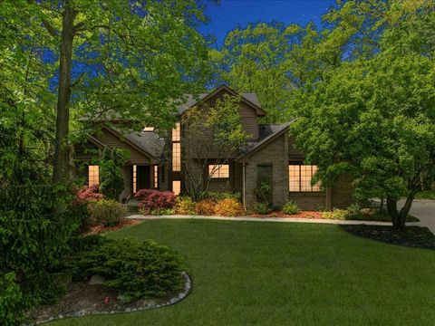 27690 Acorn Park Court Court Farmington Hills City MI 48336