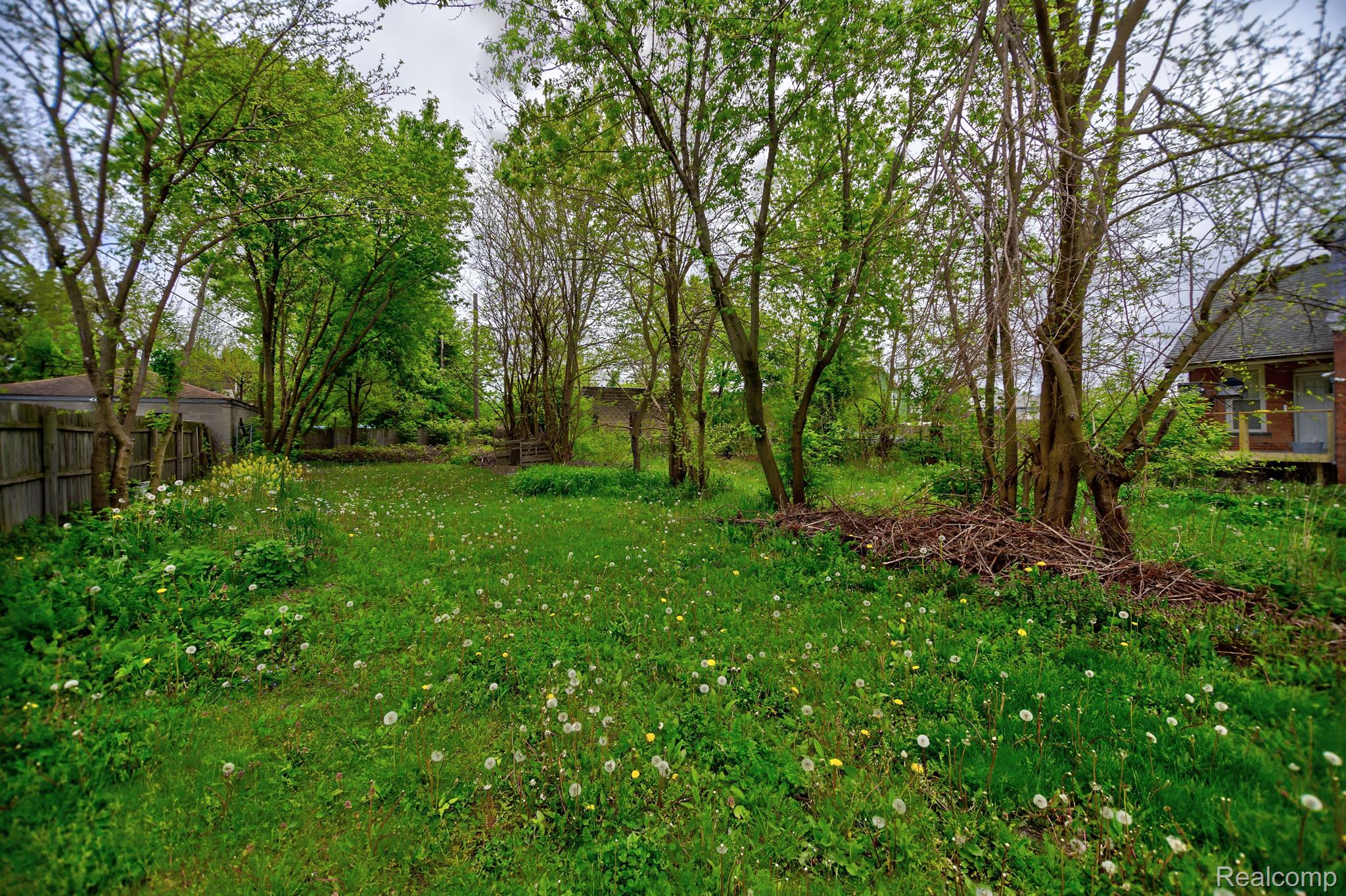 1751 W Warren Avenue