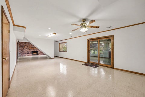 Tiny photo for 3330 Benstein Road, Commerce Charter Township, MI 48382 (MLS # 81026055821)