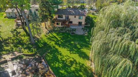 Tiny photo for 3330 Benstein Road, Commerce Charter Township, MI 48382 (MLS # 81026055821)