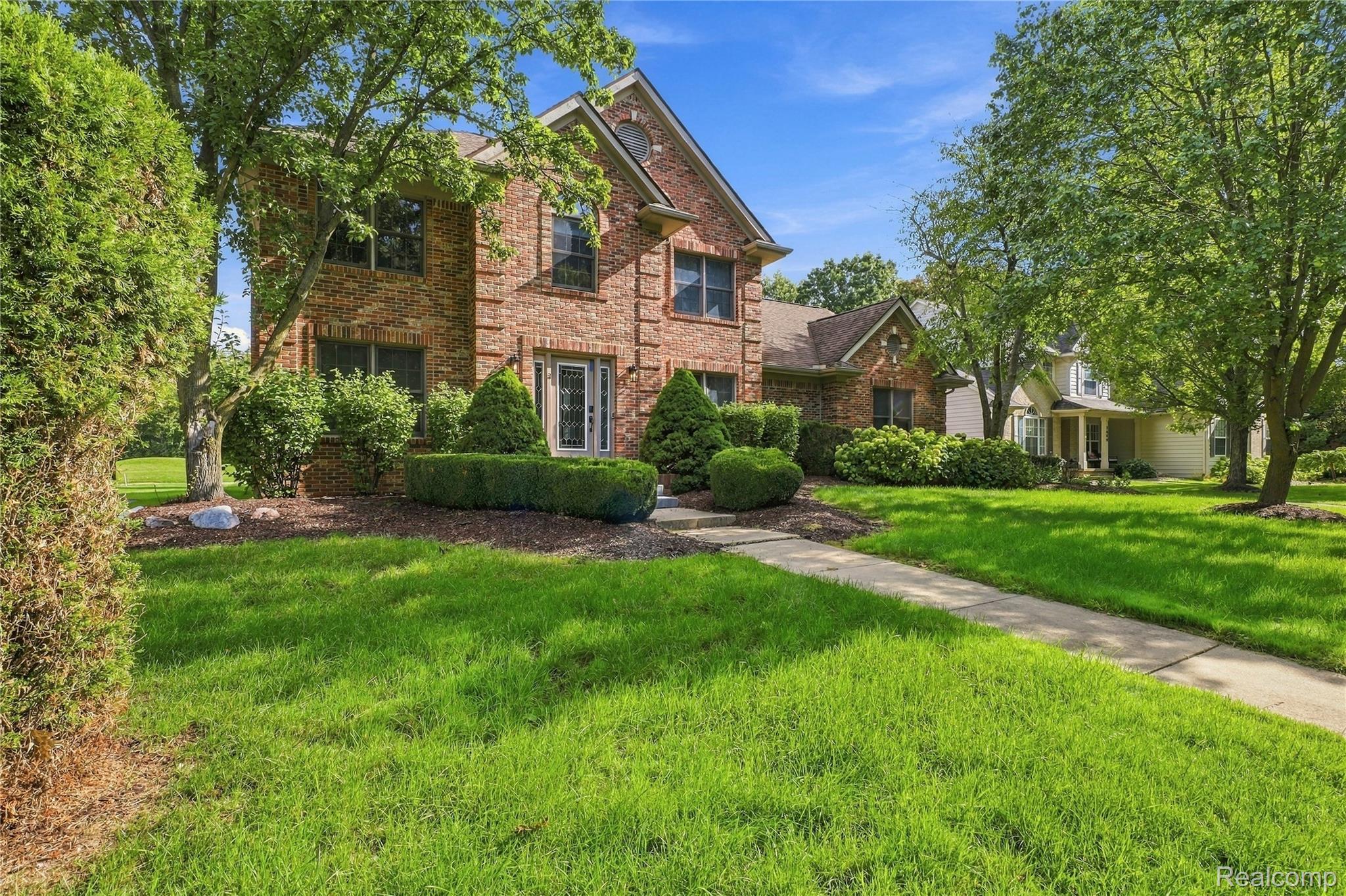 5681 Woodfield Parkway