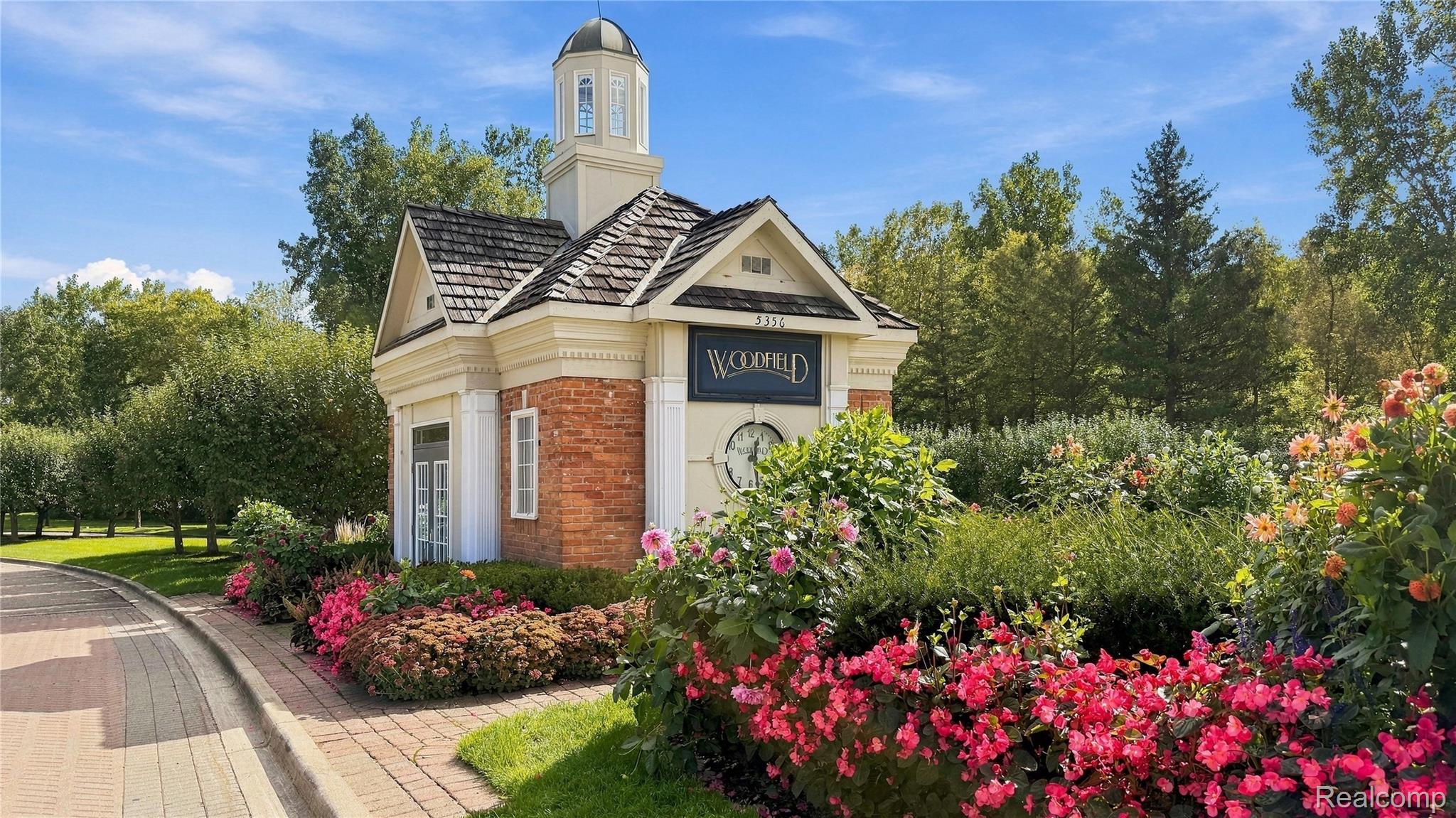 5681 Woodfield Parkway