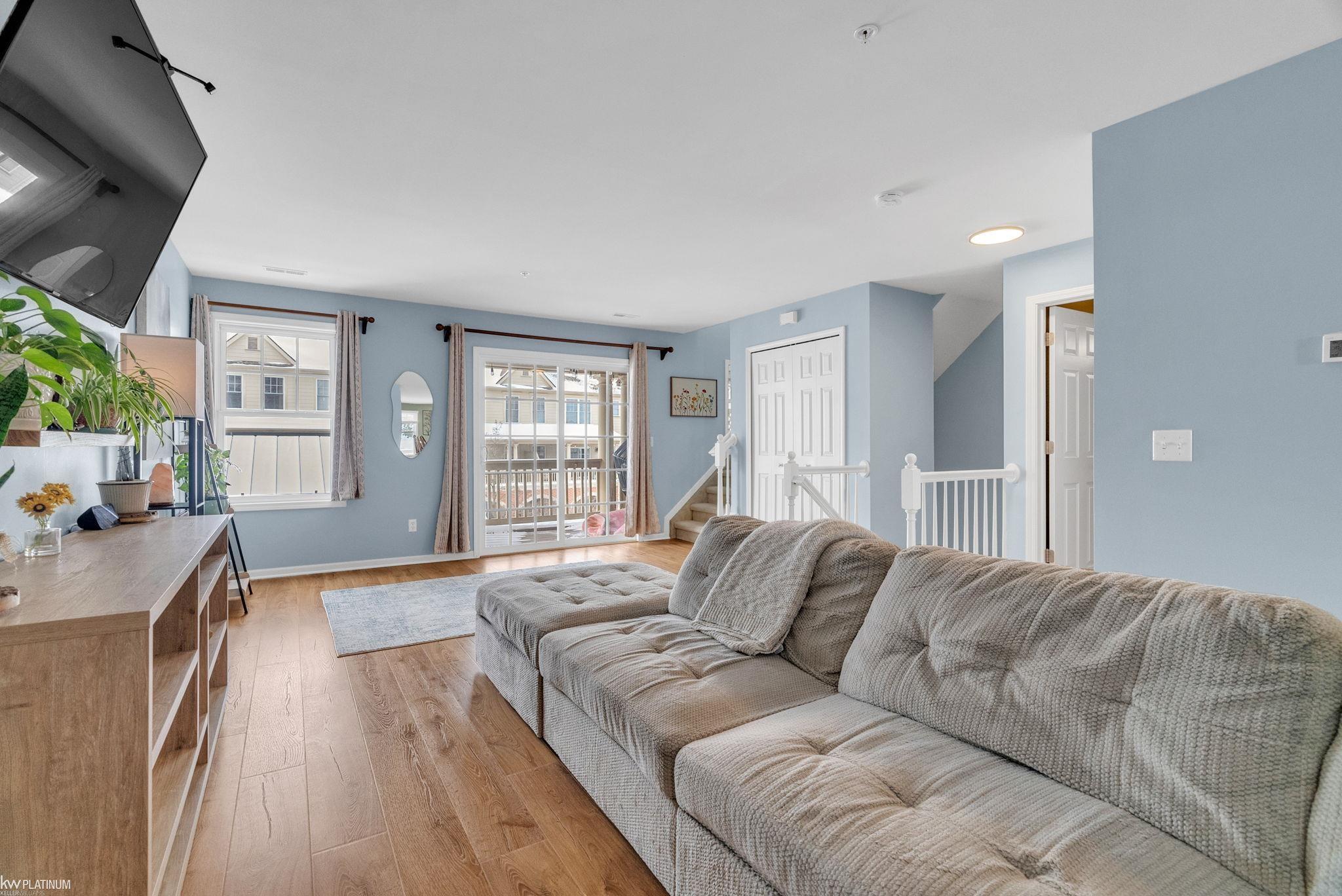 198 Amys Walk Street