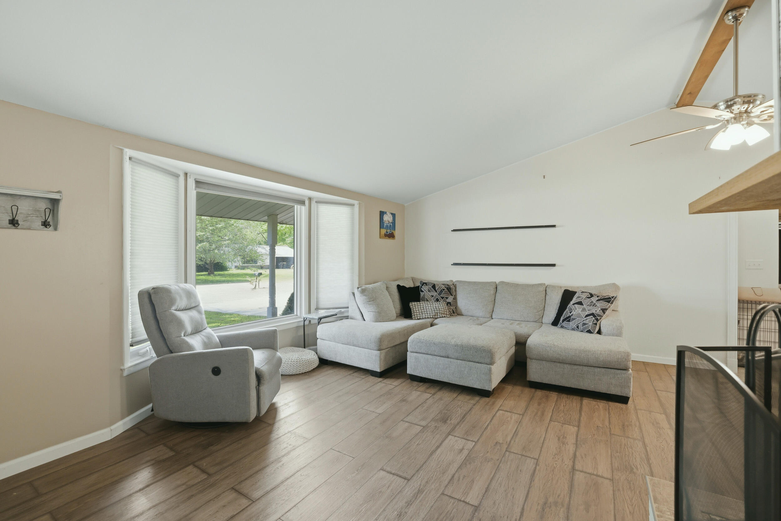 325 N 145th Avenue