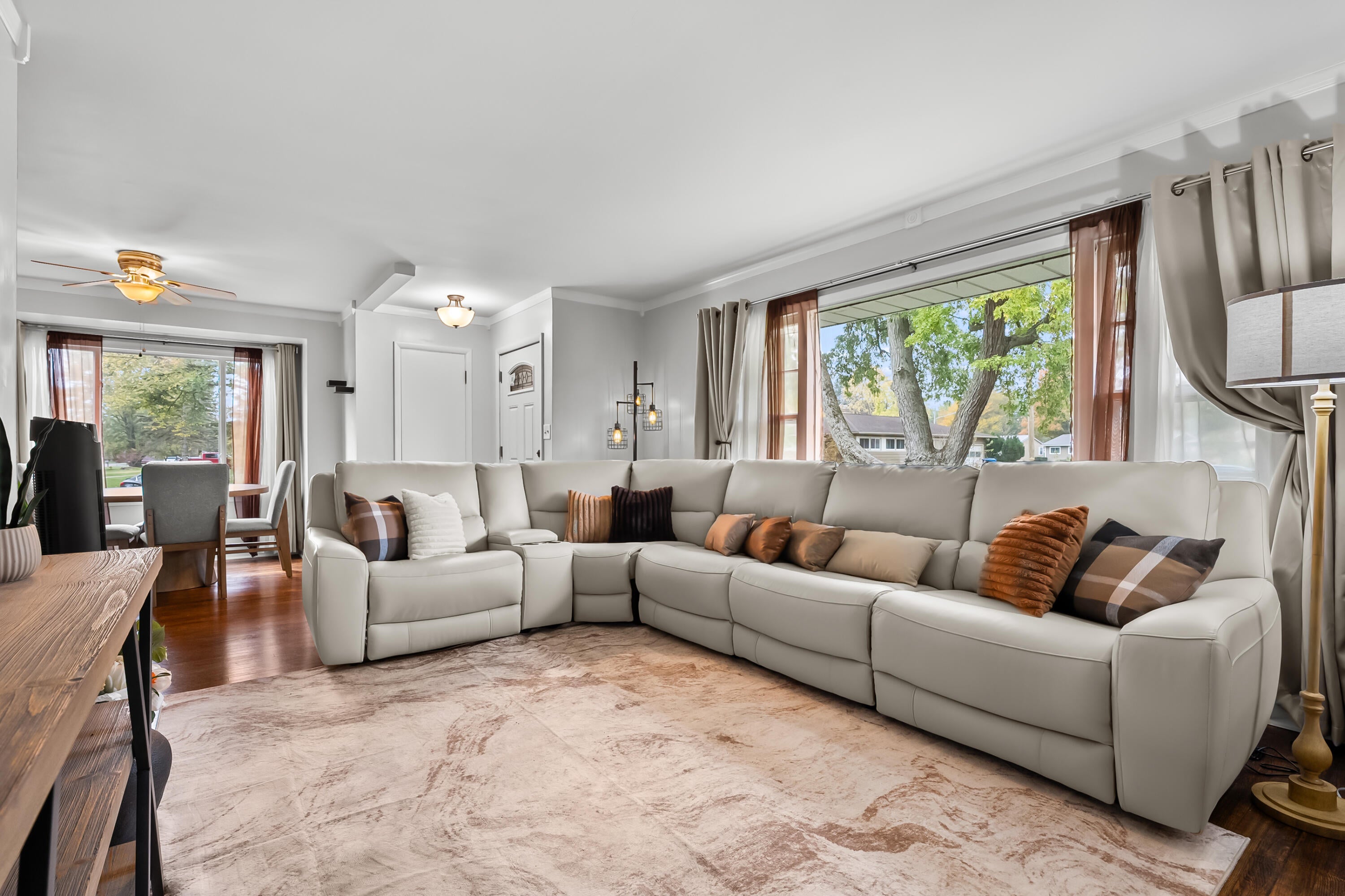 1753 E Ogden Circle