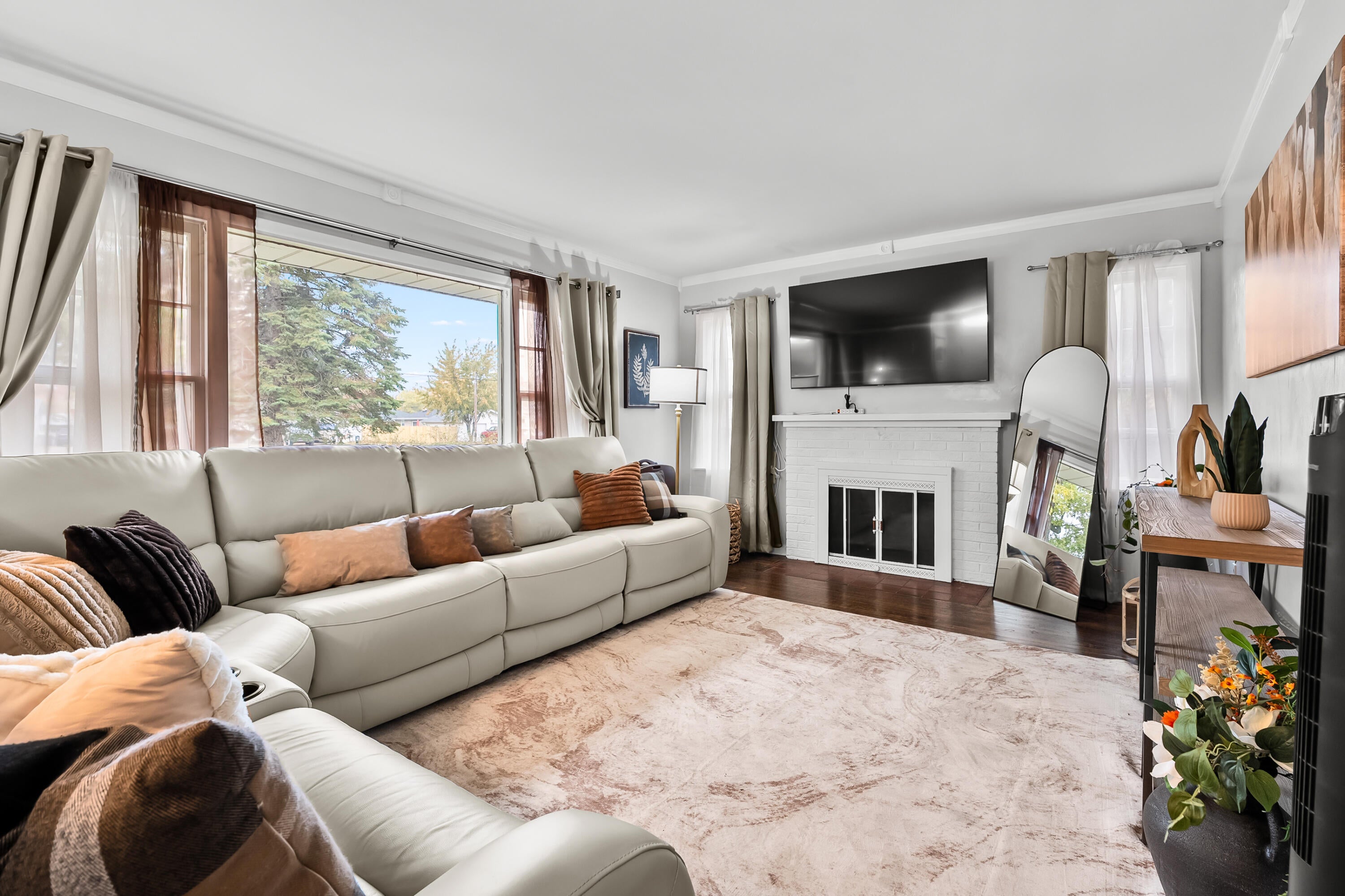 1753 E Ogden Circle
