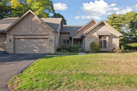 29620 Nova Woods Drive Farmington City MI 48331