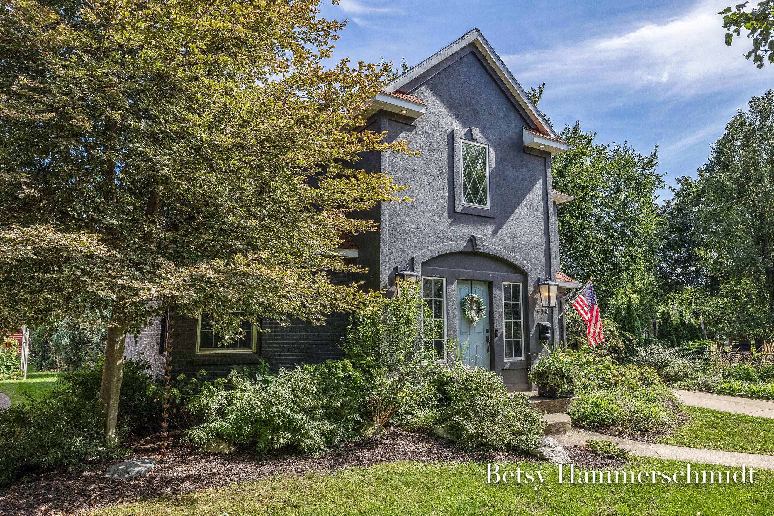 950 Bellclaire Avenue SE