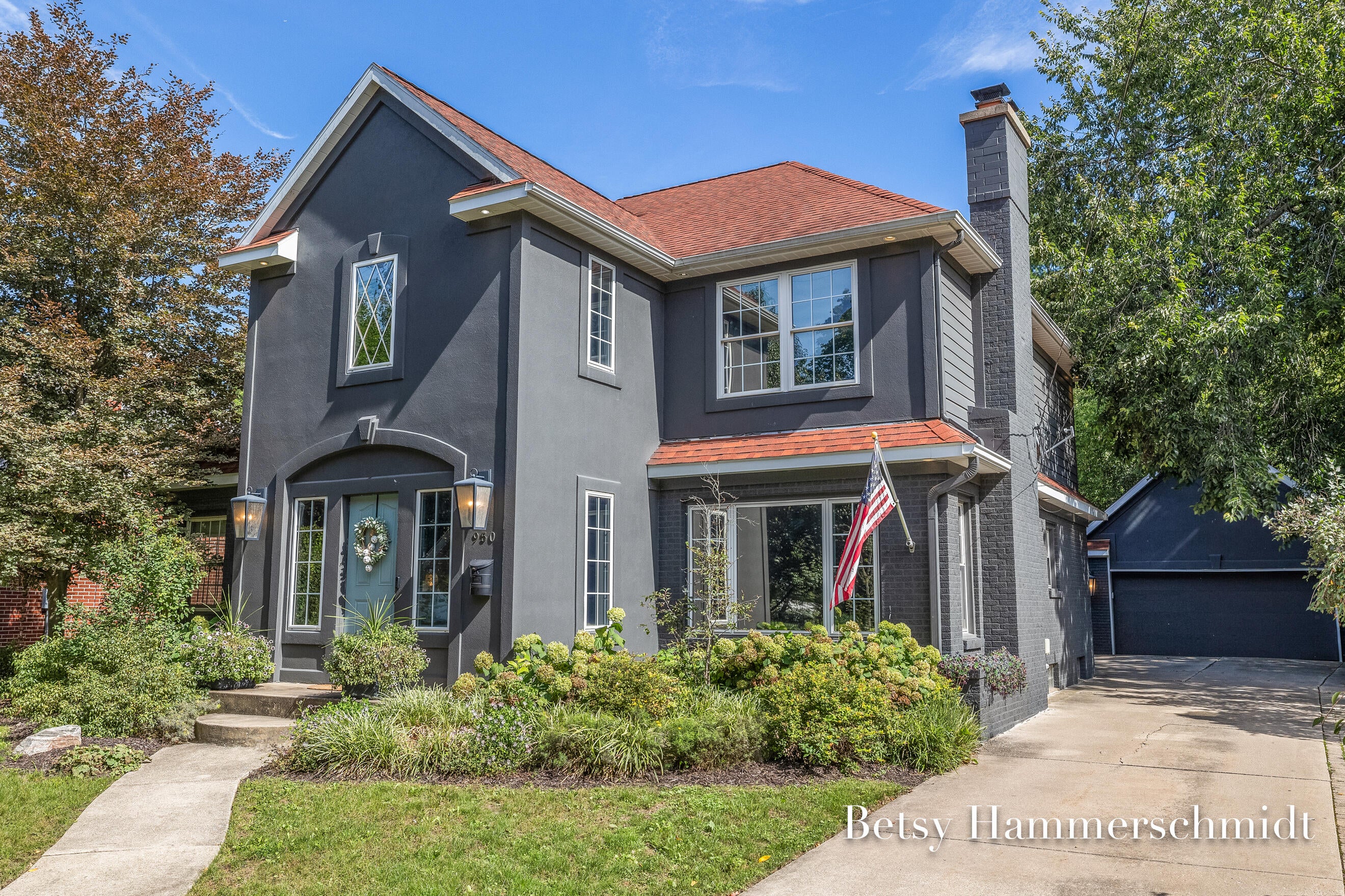 950 Bellclaire Avenue SE
