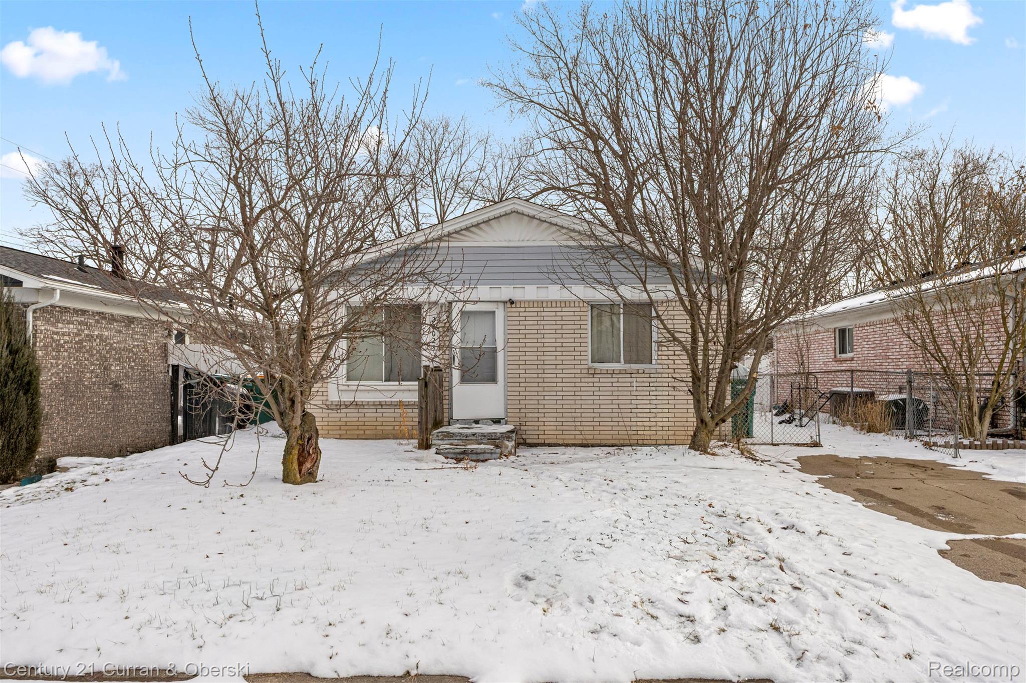 20023 Syracuse Avenue