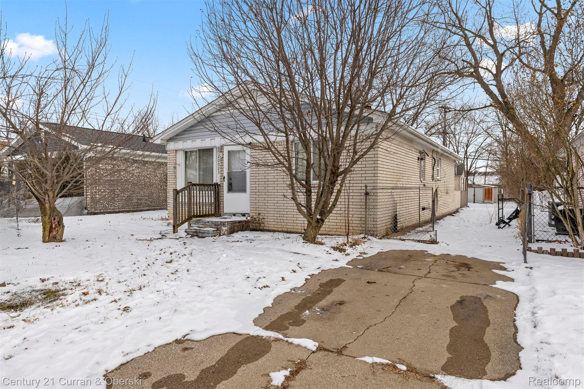 20023 Syracuse Avenue