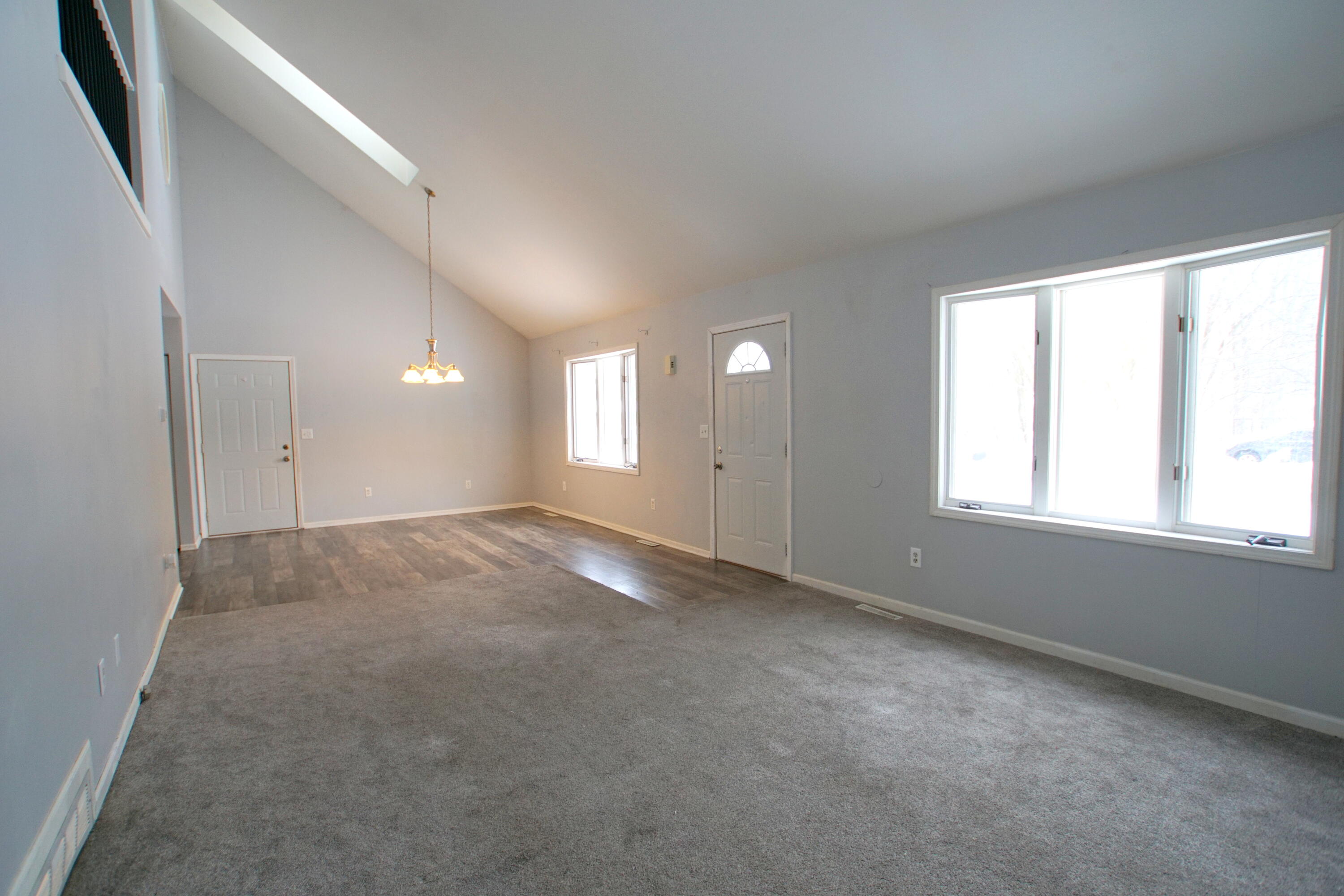 1987 Summerset Drive 1