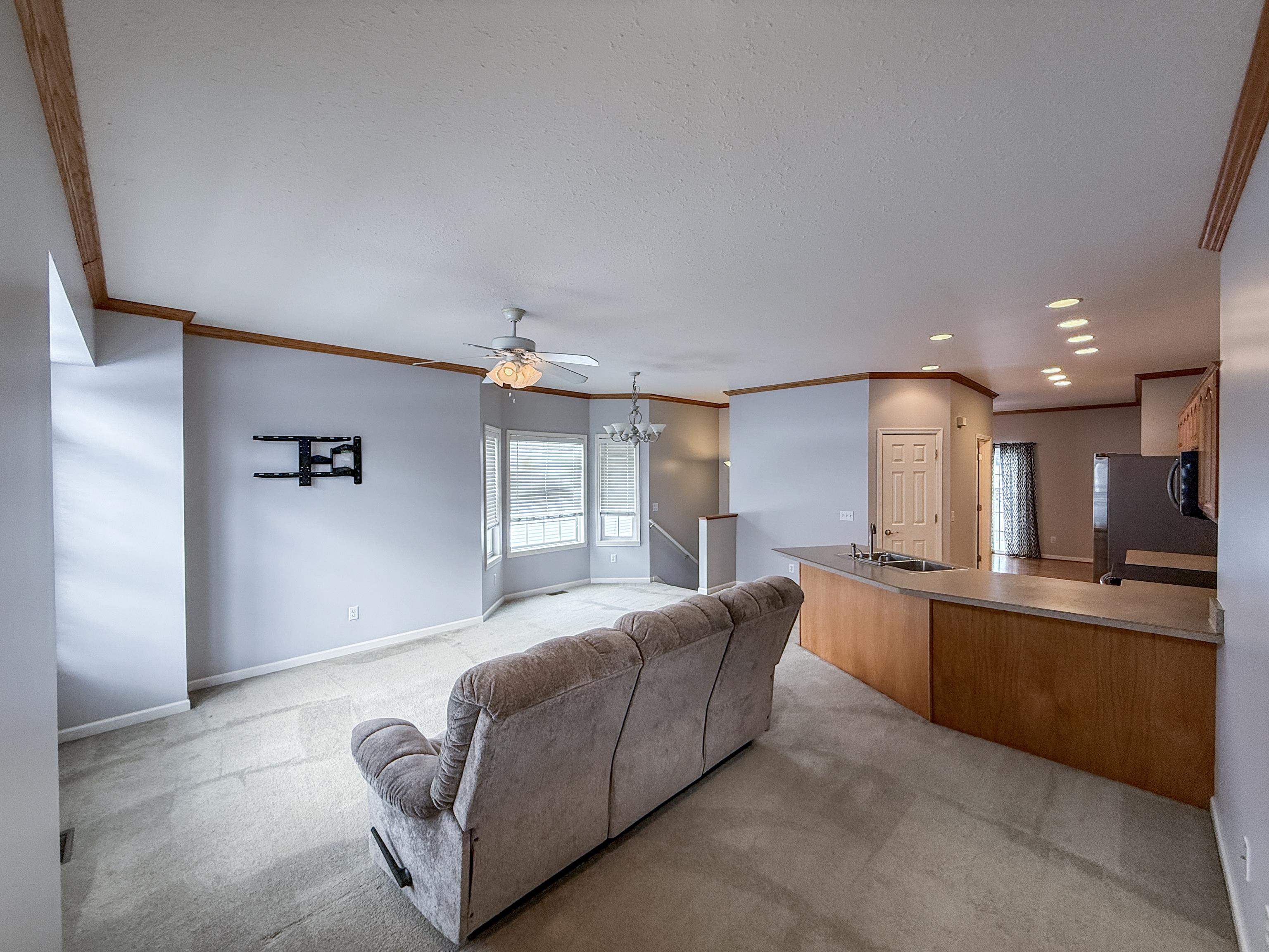 1005 & 1007 E Michigan